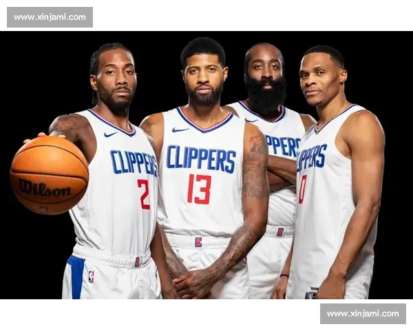 詹姆斯父子训练揭秘!哈登大学队友竟是幕后关键推手 詹姆斯父子训练揭秘!哈登大学队友竟是幕后关键推手